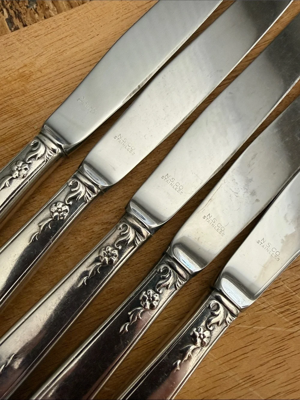 VTG | National Silver Co Rose & Leaf Dinner Knives Set of 5